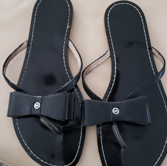 Michael kors leather thongs Sandals - Picture 3 of 8